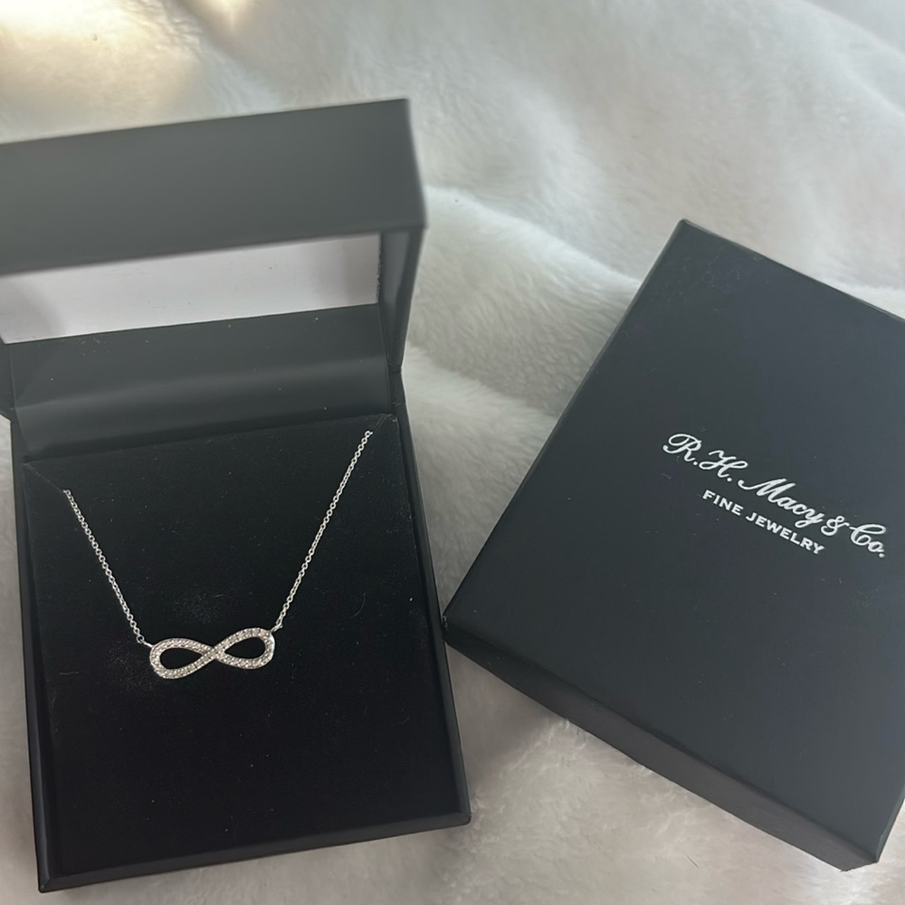 Diamond Infinity 18" Pendant Necklace (1/10 ct. t.w.) in Sterling Silver